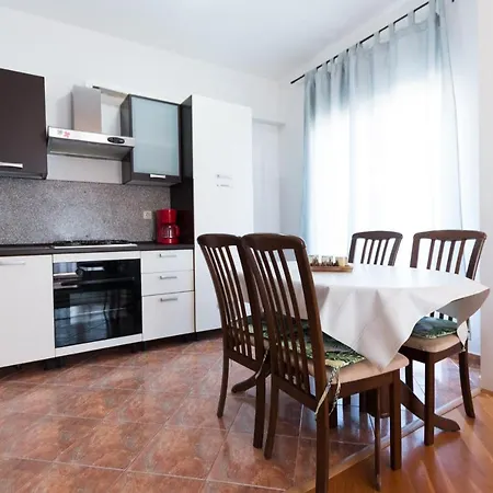 Matej 2 Guest house